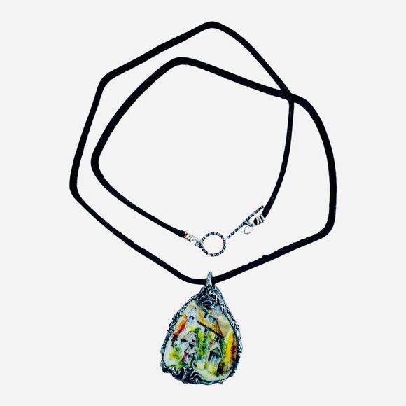 Artisan Necklace Featuring Royal Stuart Broken China & Silver Blend Metalwork - Picture 3 of 9